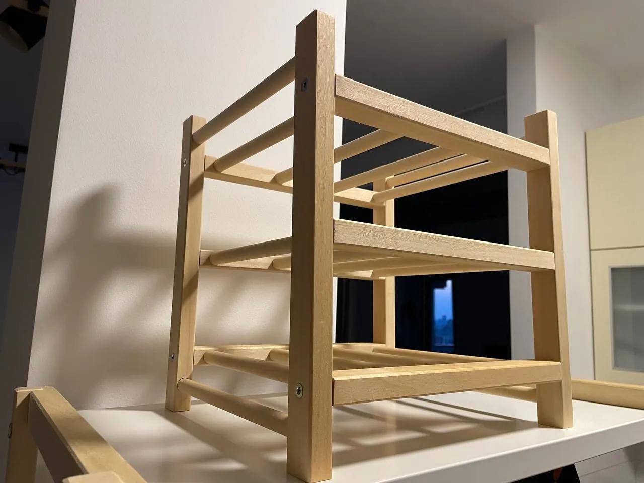 Полка IKEA для хранения бутылок