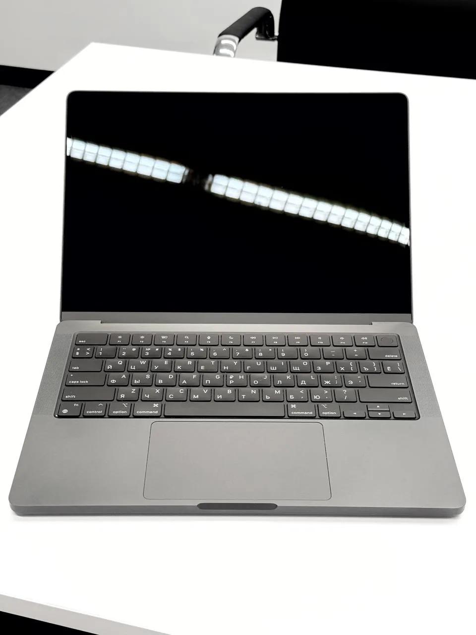 MacBook Pro 14 M4Pro 24 ГБ 1 ТБ