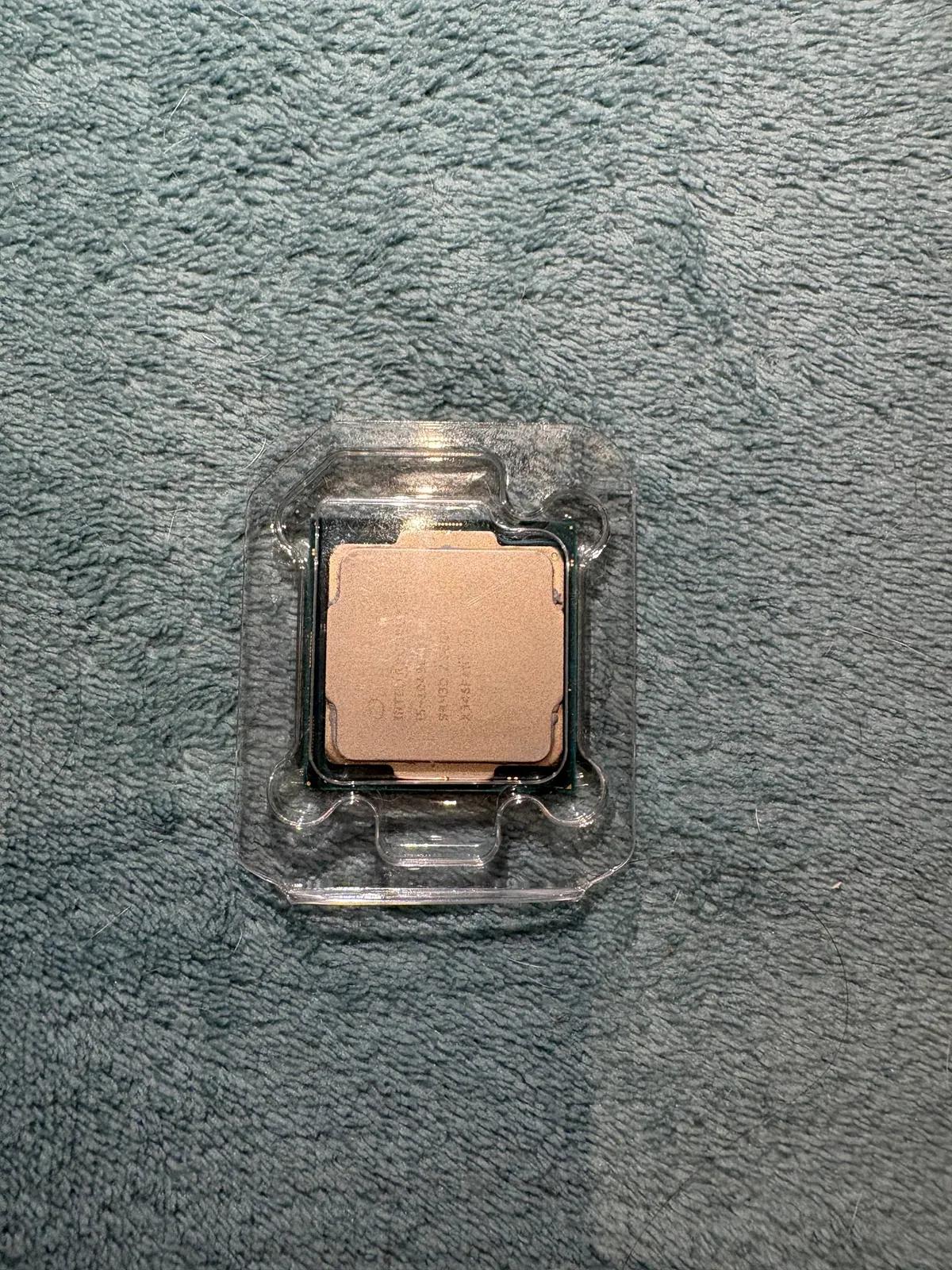Процессор Intel Core i5-10400F