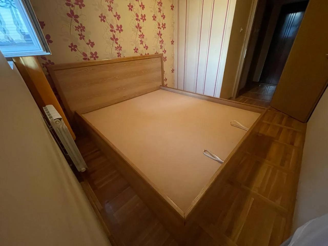 Двуспальная кровать на разборку бесплатно Мириево Белград