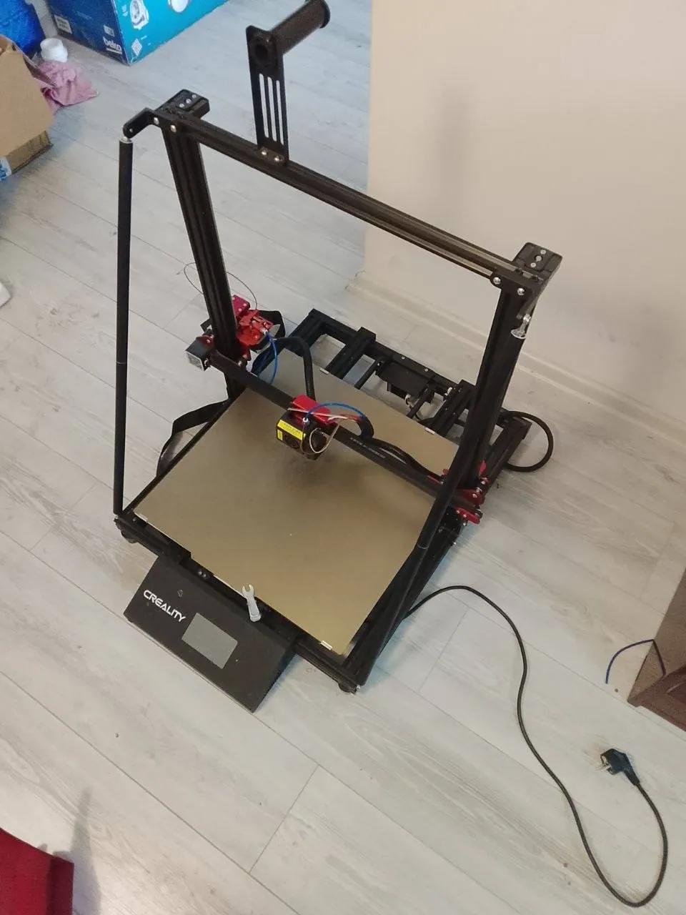 3D-принтеры Creality CR-10 Max и Ender 3 V2