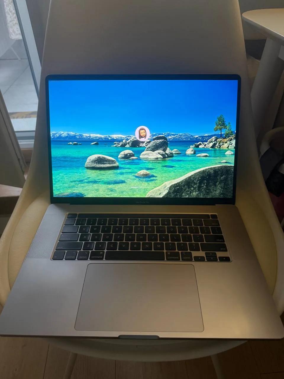 MacBook Pro 16 дюймов 2019 Intel i9 16 ГБ 1 ТБ