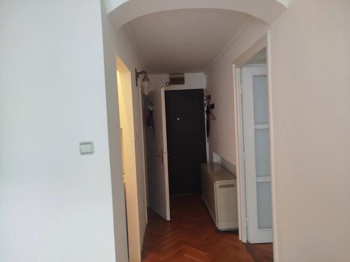 Двухкомнатная квартира 37 м² на Врачаре