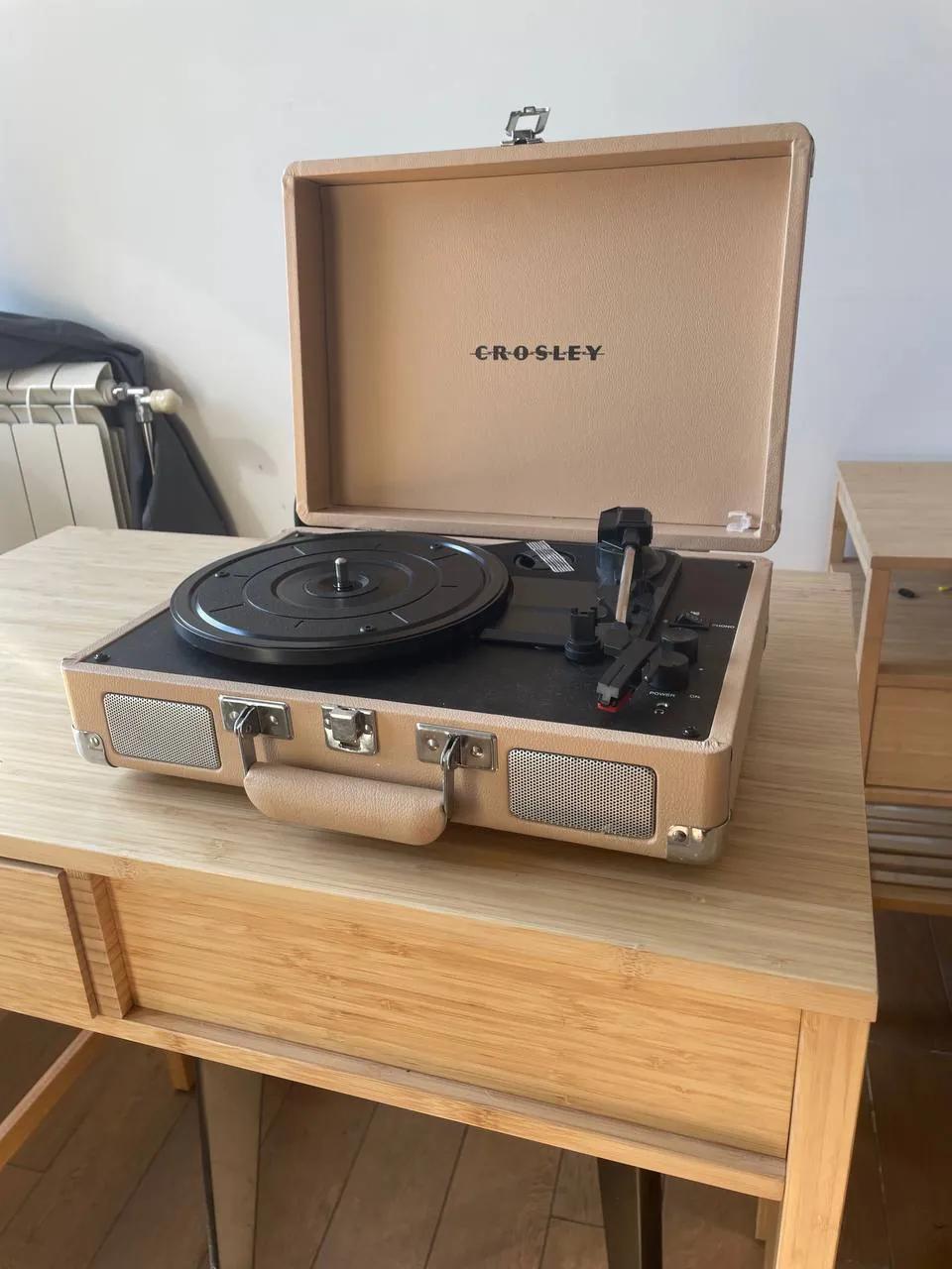 Виниловый проигрыватель Crosley