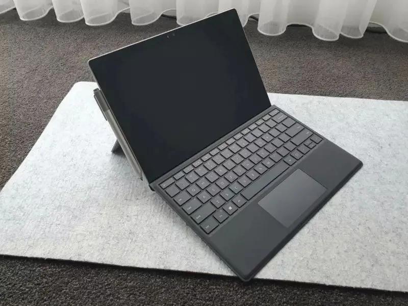 Microsoft Surface Pro 5 i5 8 ГБ 256 ГБ с клавиатурой Белград