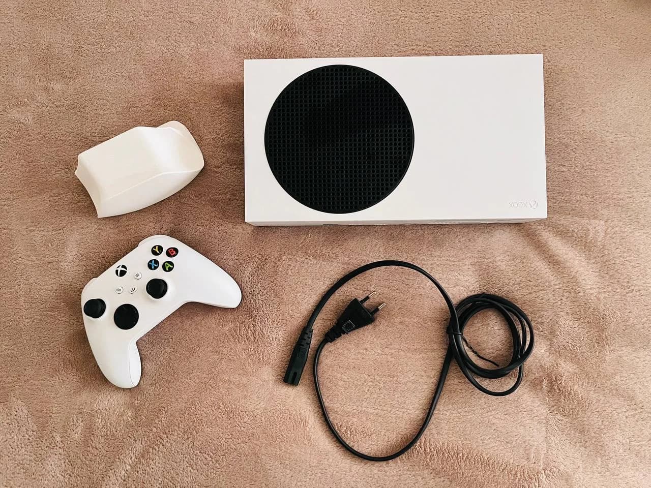 Игровая консоль Xbox