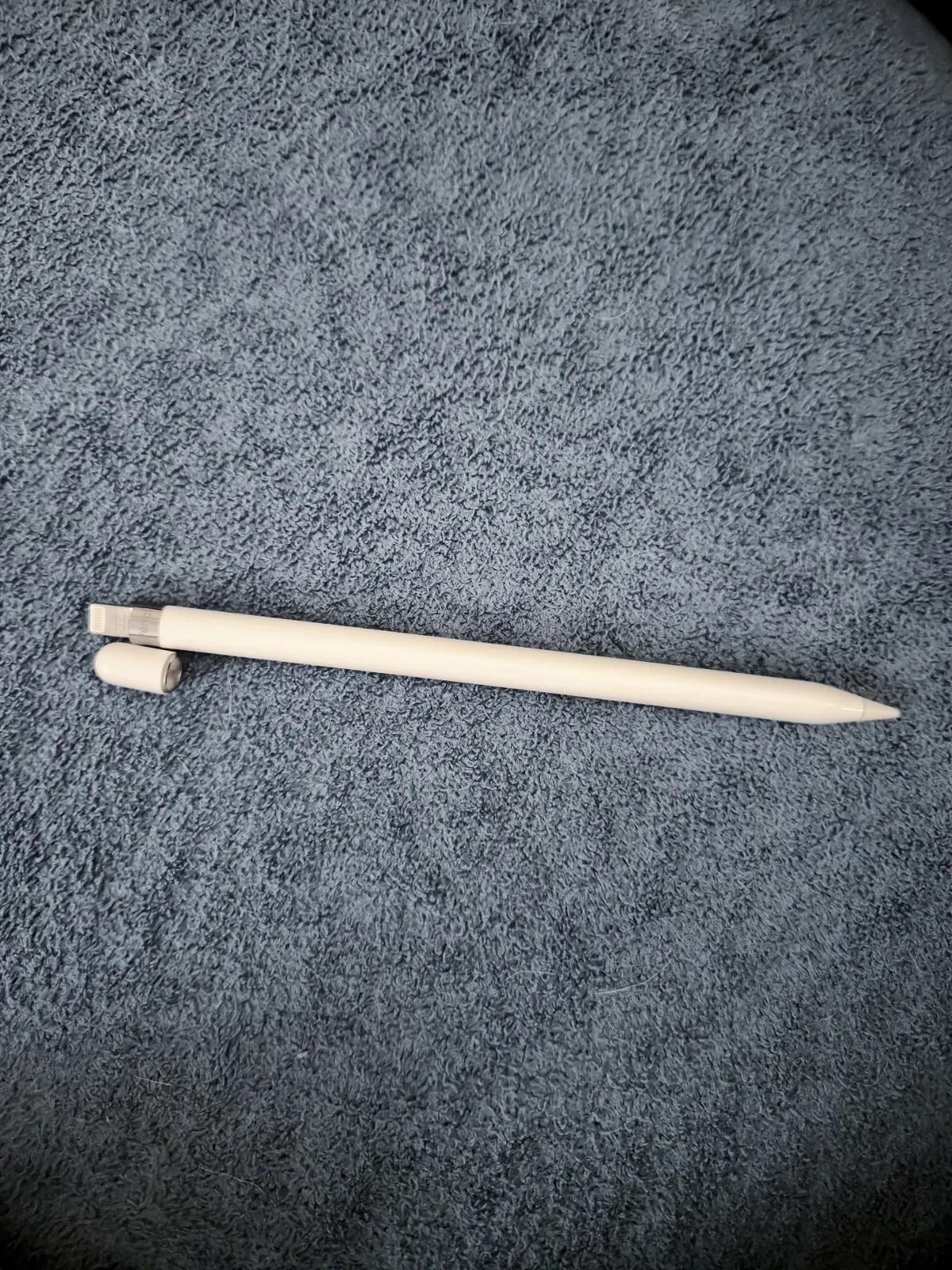 Apple Pencil первого поколения Новый Белград