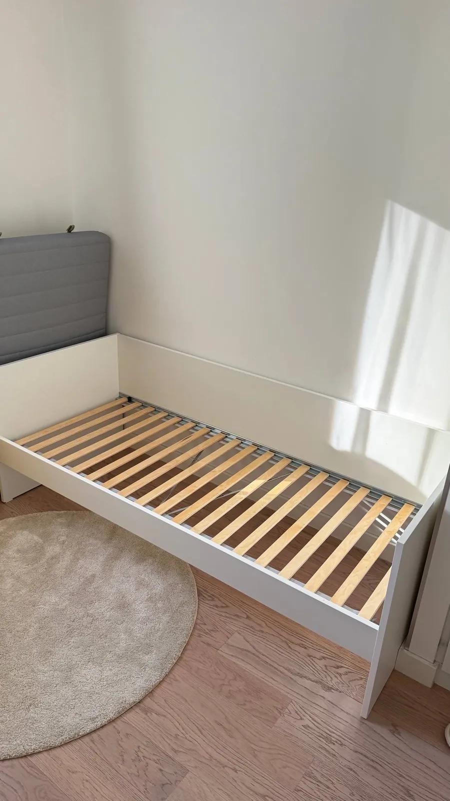 Кровать IKEA Vihals белая Белград
