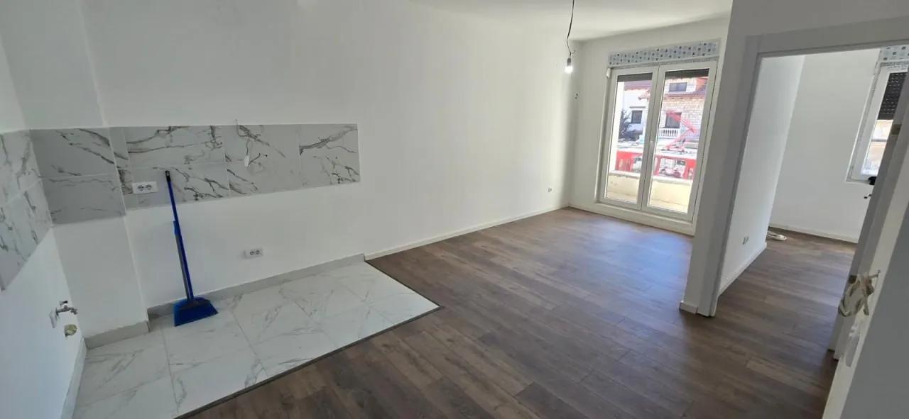 Двухкомнатная квартира 45 м² в Аутокоманде, Вождовац