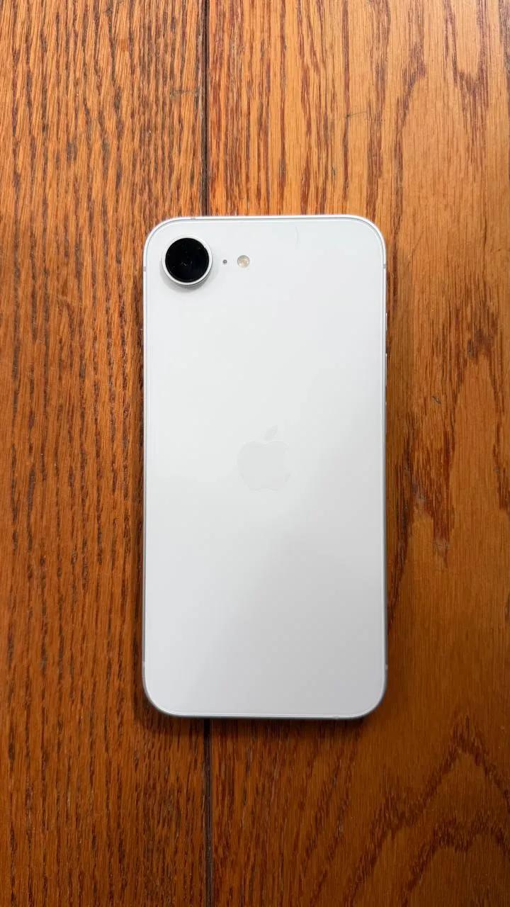 IPhone 16e 256 ГБ Белград
