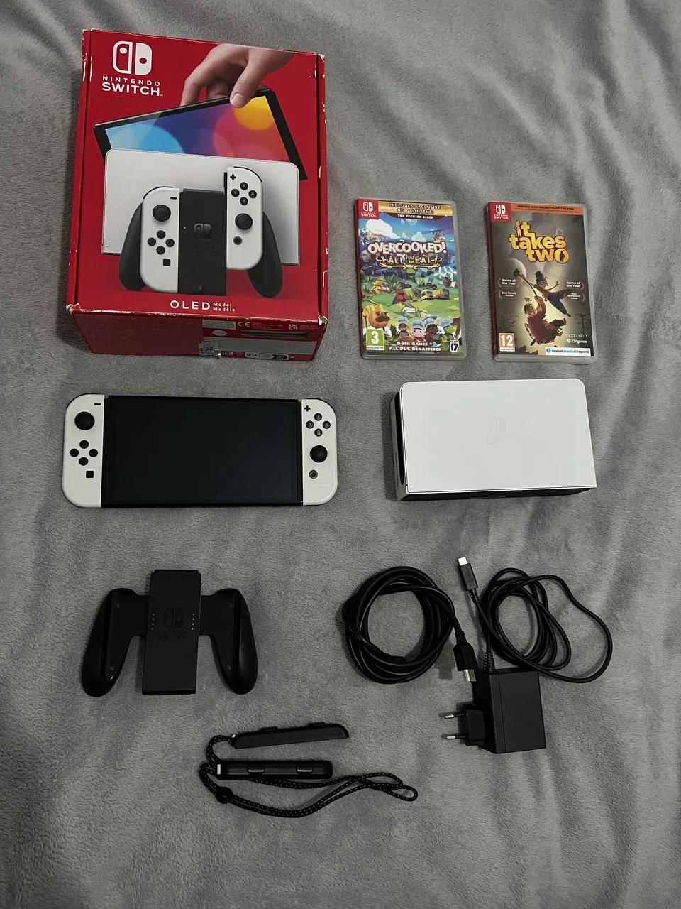 Nintendo Switch OLED 64 ГБ с играми