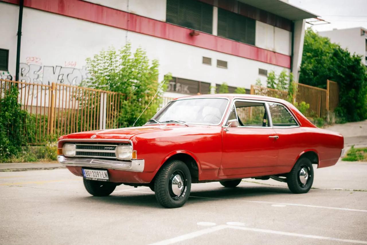 Opel Rekord 1968 года классический автомобиль Белград
