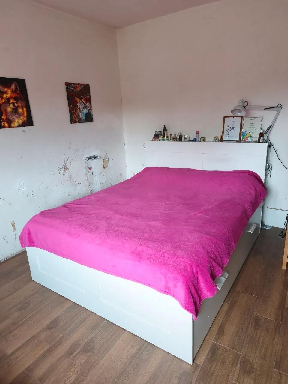 Кровать IKEA с изголовьем 160×200 в Суботице