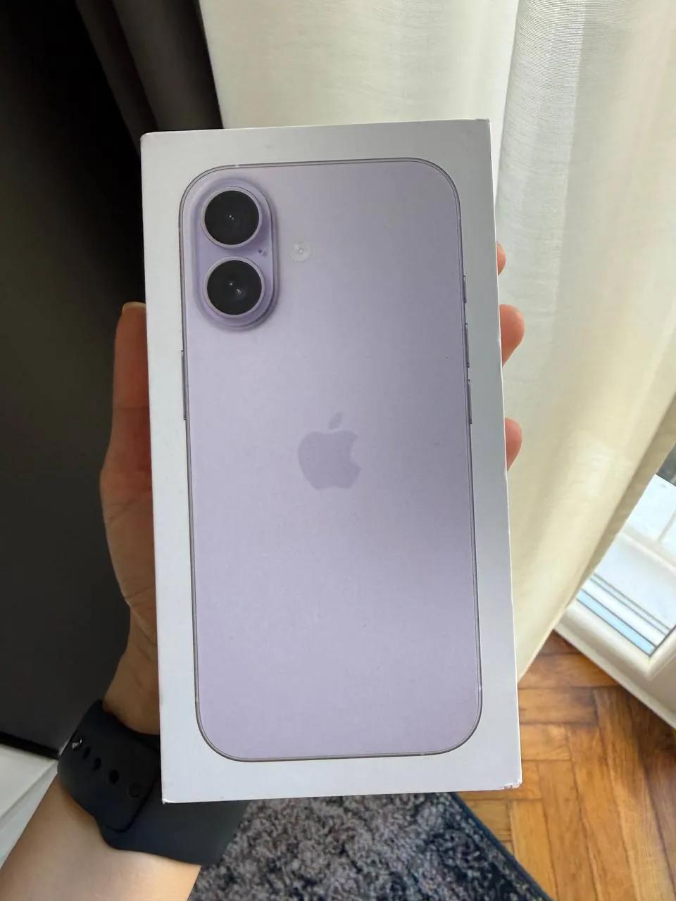 Смартфон iPhone 17 256 ГБ лавандовый новый Белград