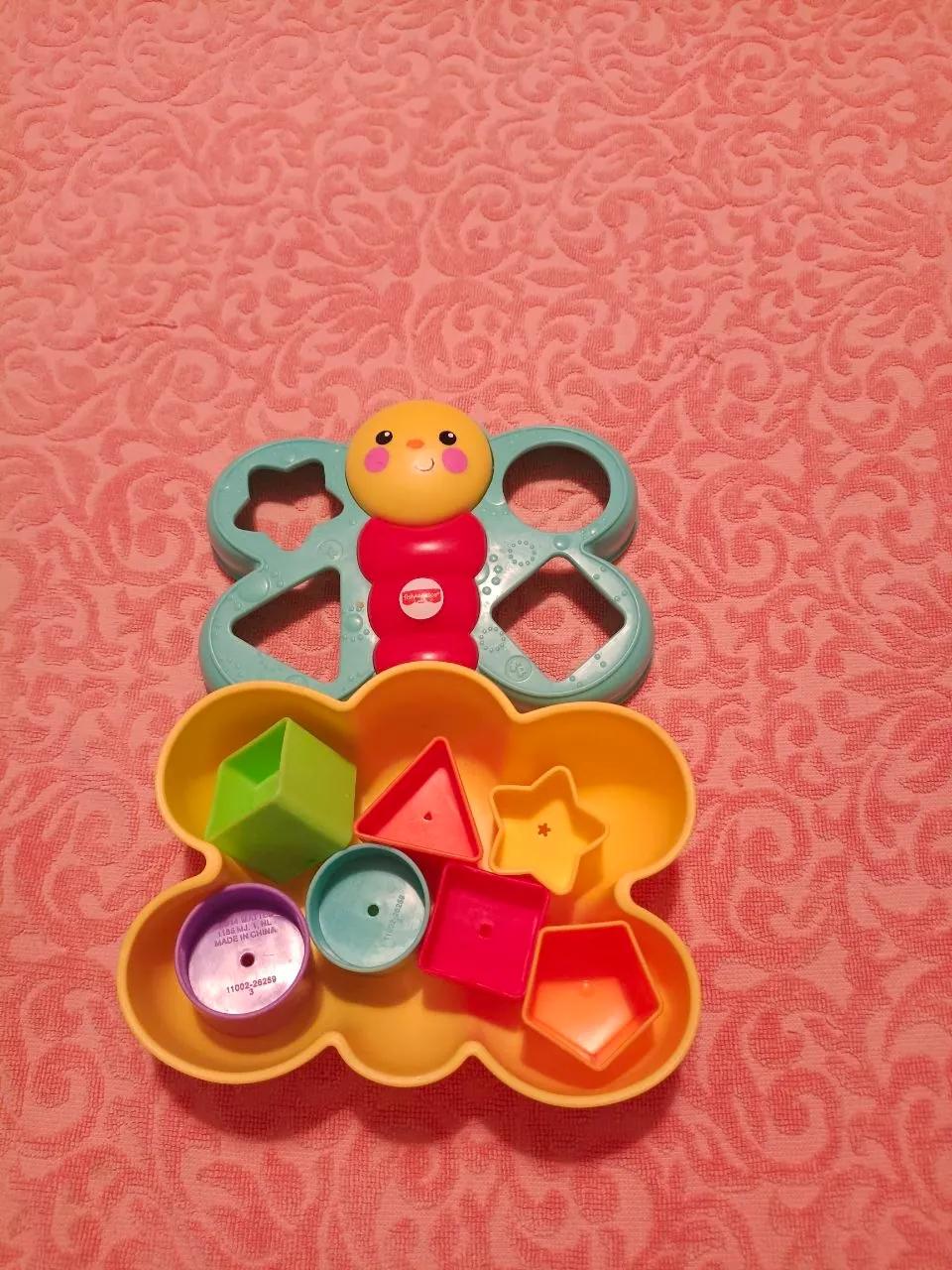 Детские развивающие игрушки сортер треугольник погремушка Нови-Сад