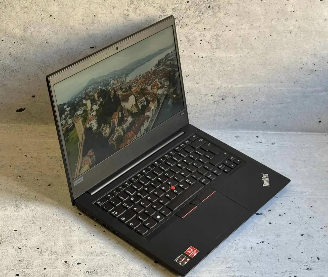 Ноутбук Lenovo ThinkPad E495 Ryzen 5 16GB/256GB, Белград