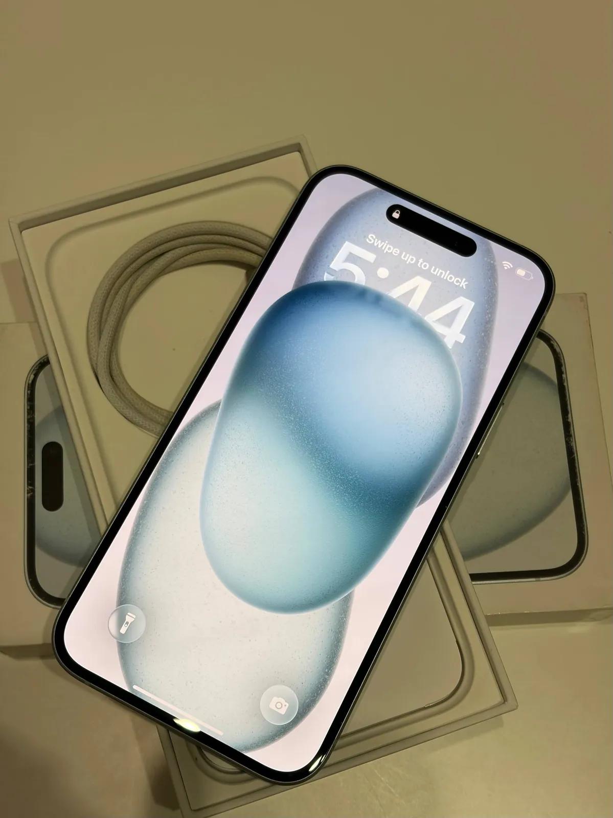 Смартфон Apple iPhone 15 Plus 256 ГБ синий