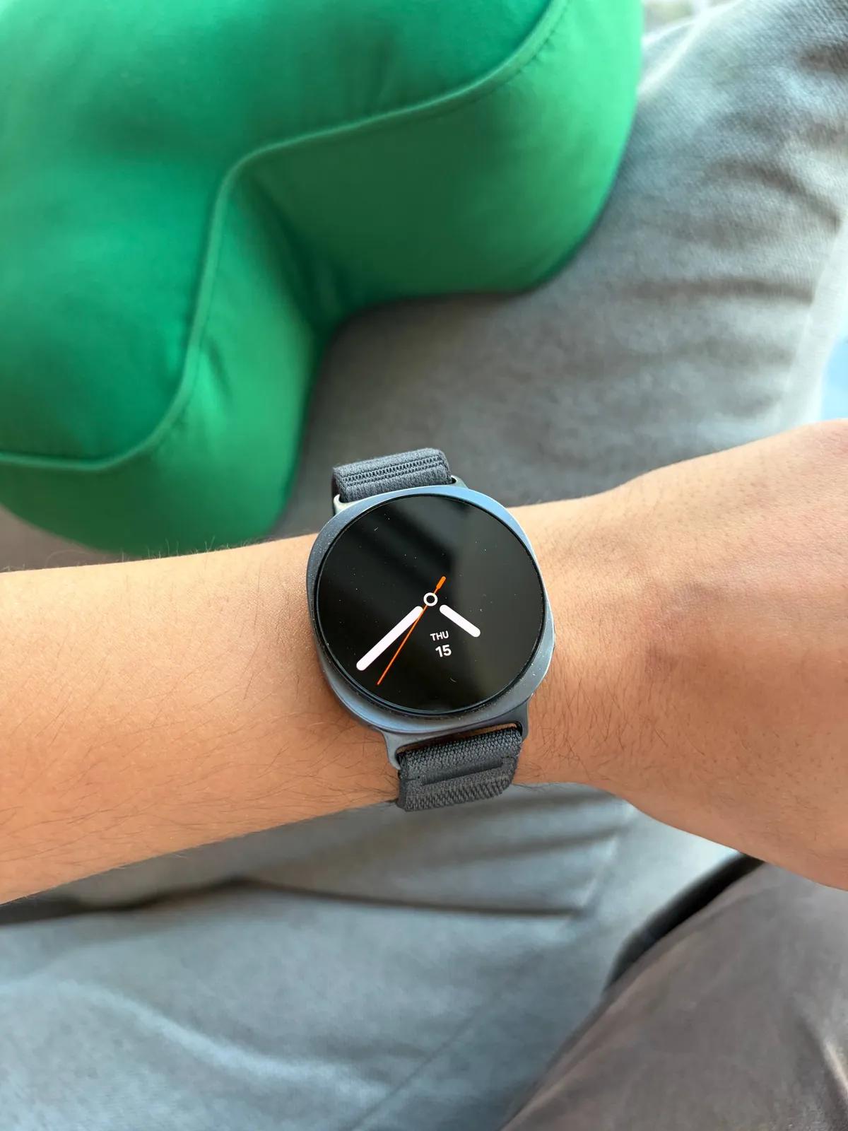 Смарт-часы Samsung Galaxy Watch 8 44 мм с ремешком