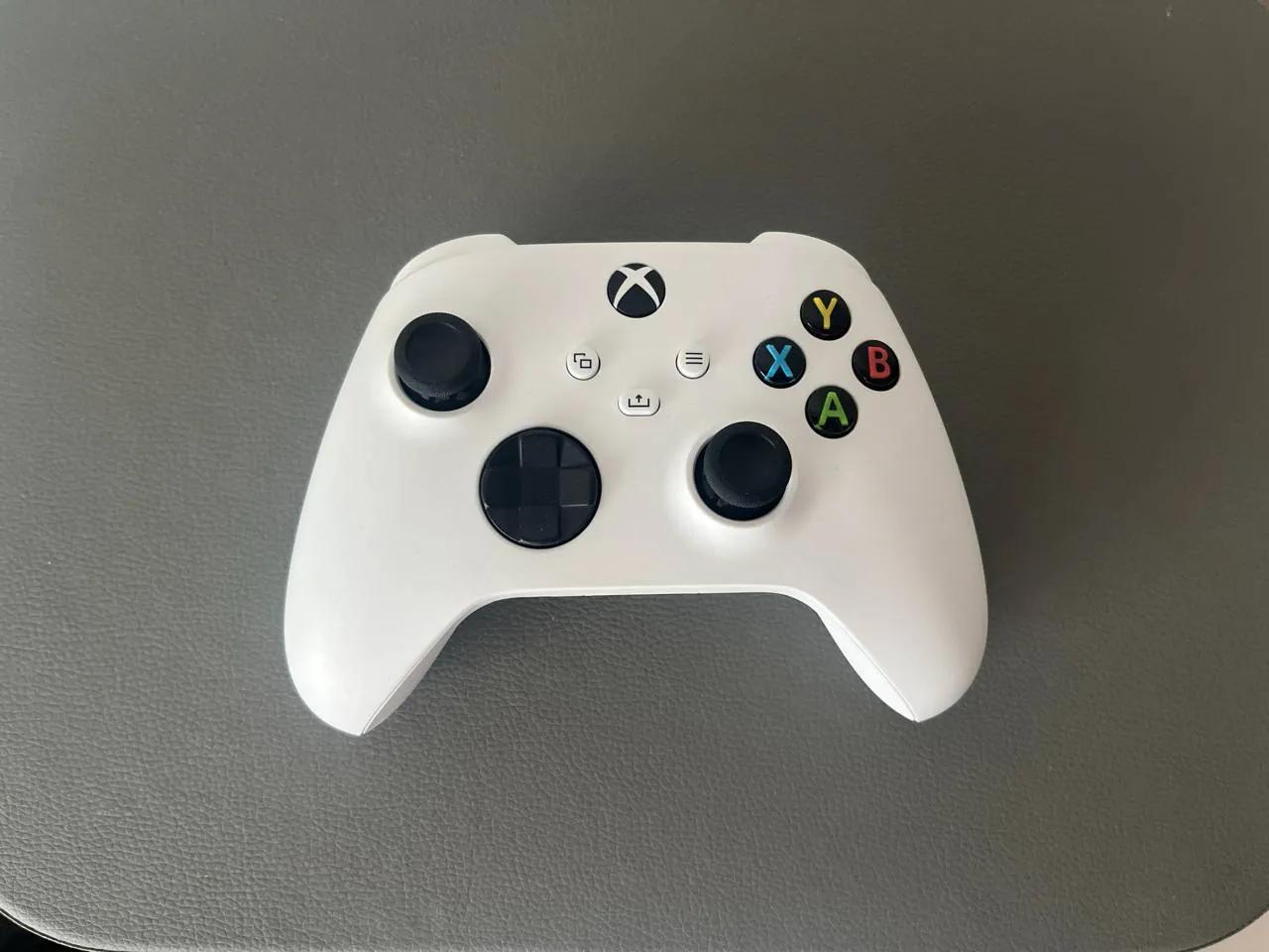 Контроллер Xbox оригинальный в отличном состоянии