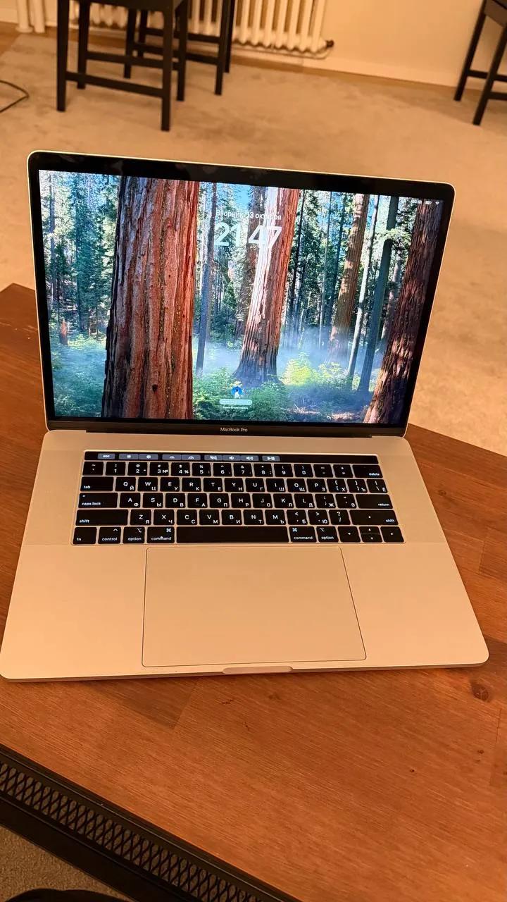 MacBook Pro 15 дюймов 2018 Intel i7