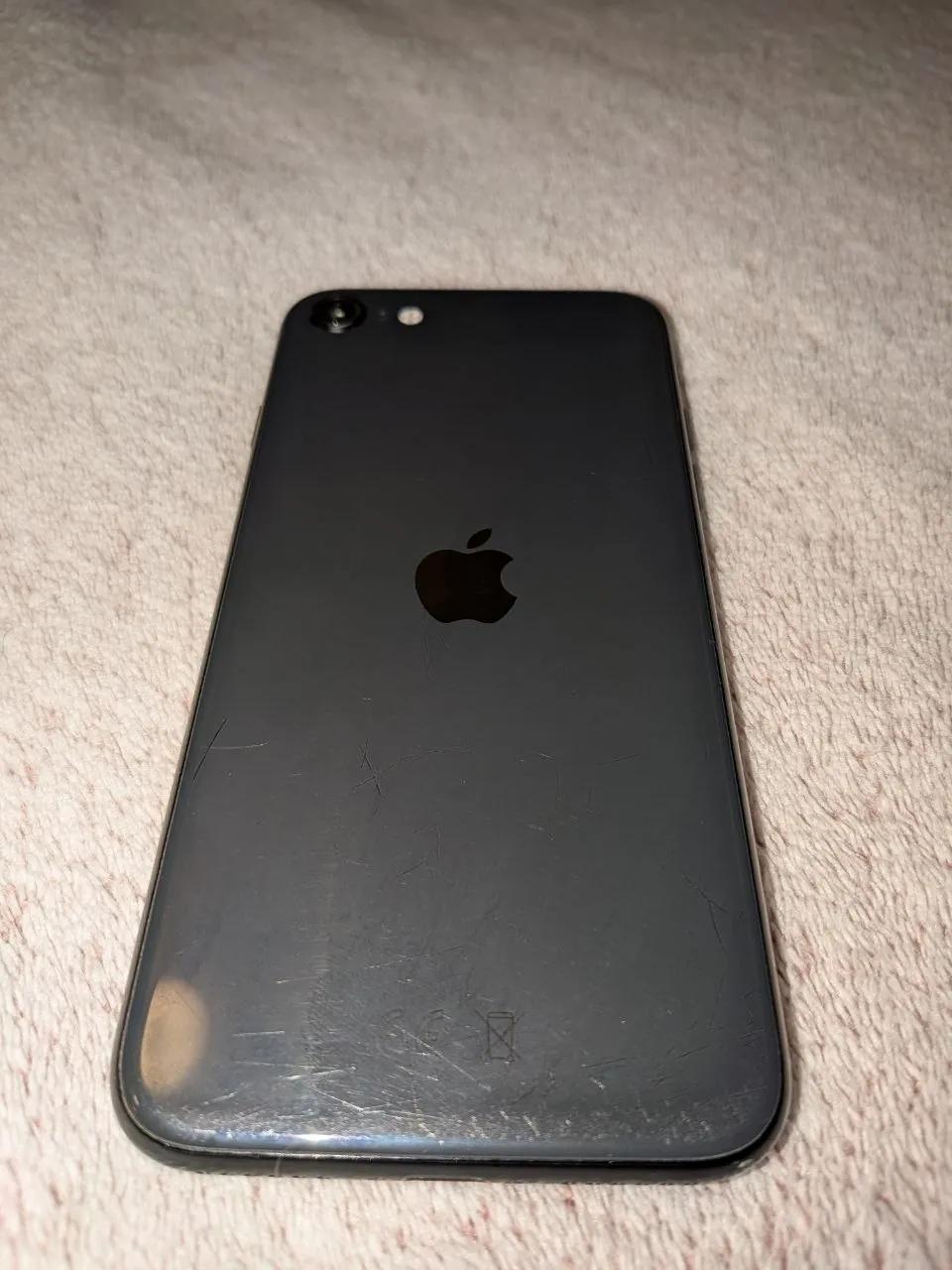 Смартфон iPhone SE 2 2020 64 ГБ