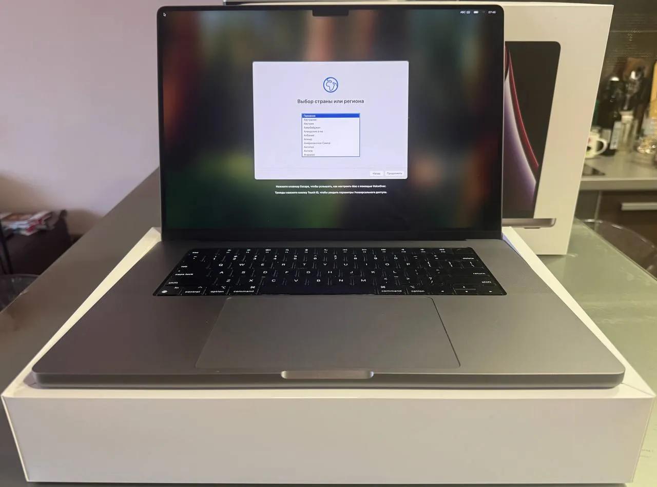 MacBook Pro 16 дюймов M2 32 ГБ Грбавица