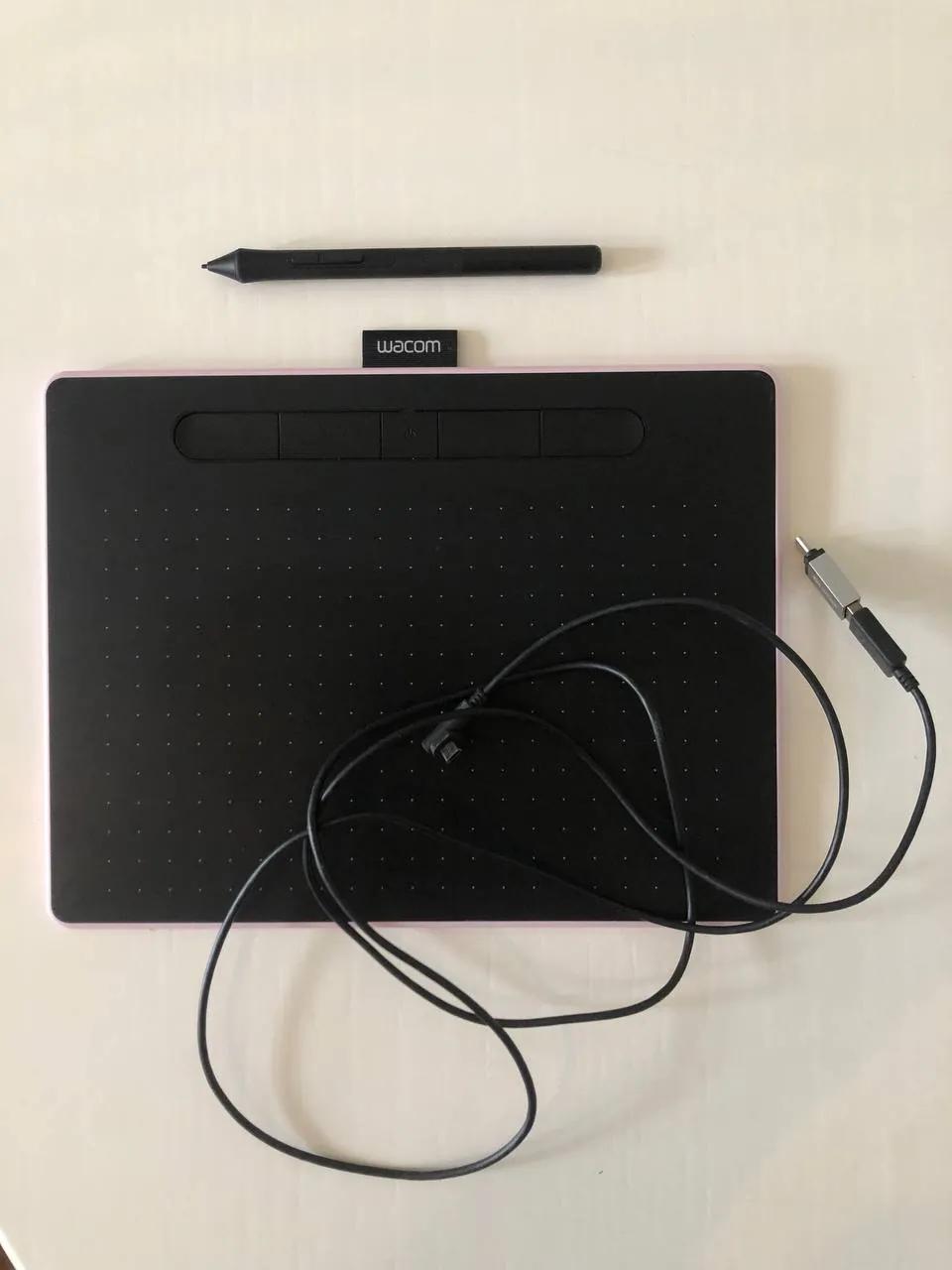 Графический планшет Wacom Intuos M Bluetooth CTL-6100WL