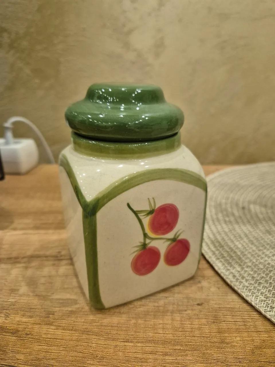 Свечи посуда горшки и набор для рисования Нови-Сад
