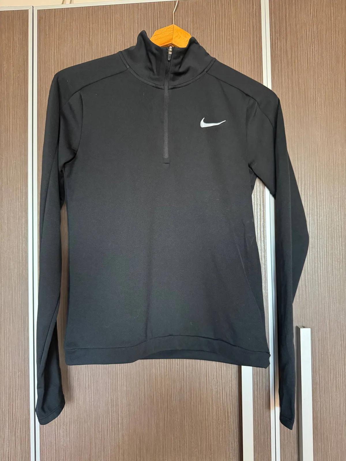 Спортивный лонгслив и олимпийка Nike размер XS