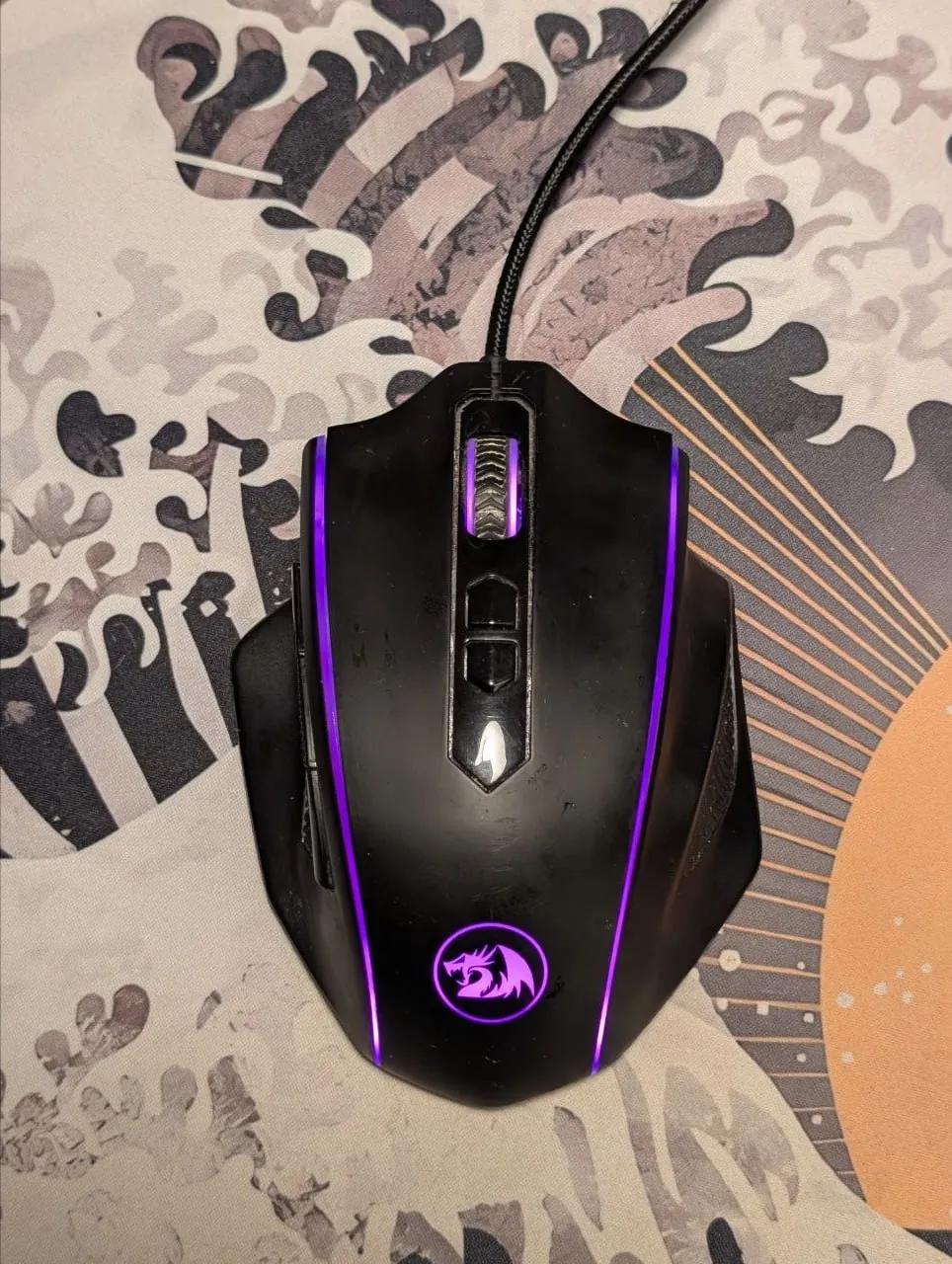 Компьютерные мыши Logitech Redragon и USB-хаб