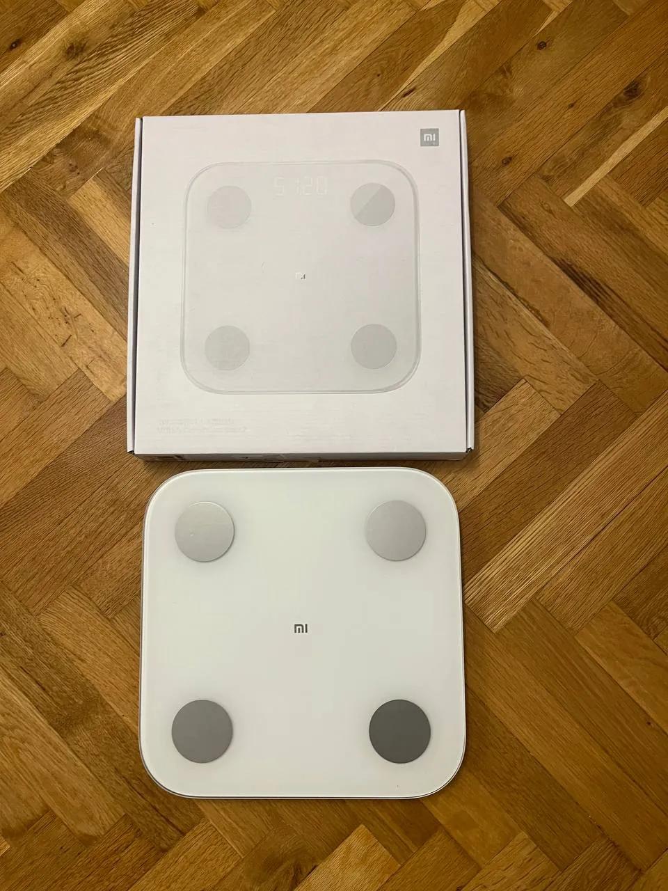 Напольные весы Xiaomi Mi Body Composition Scale 2