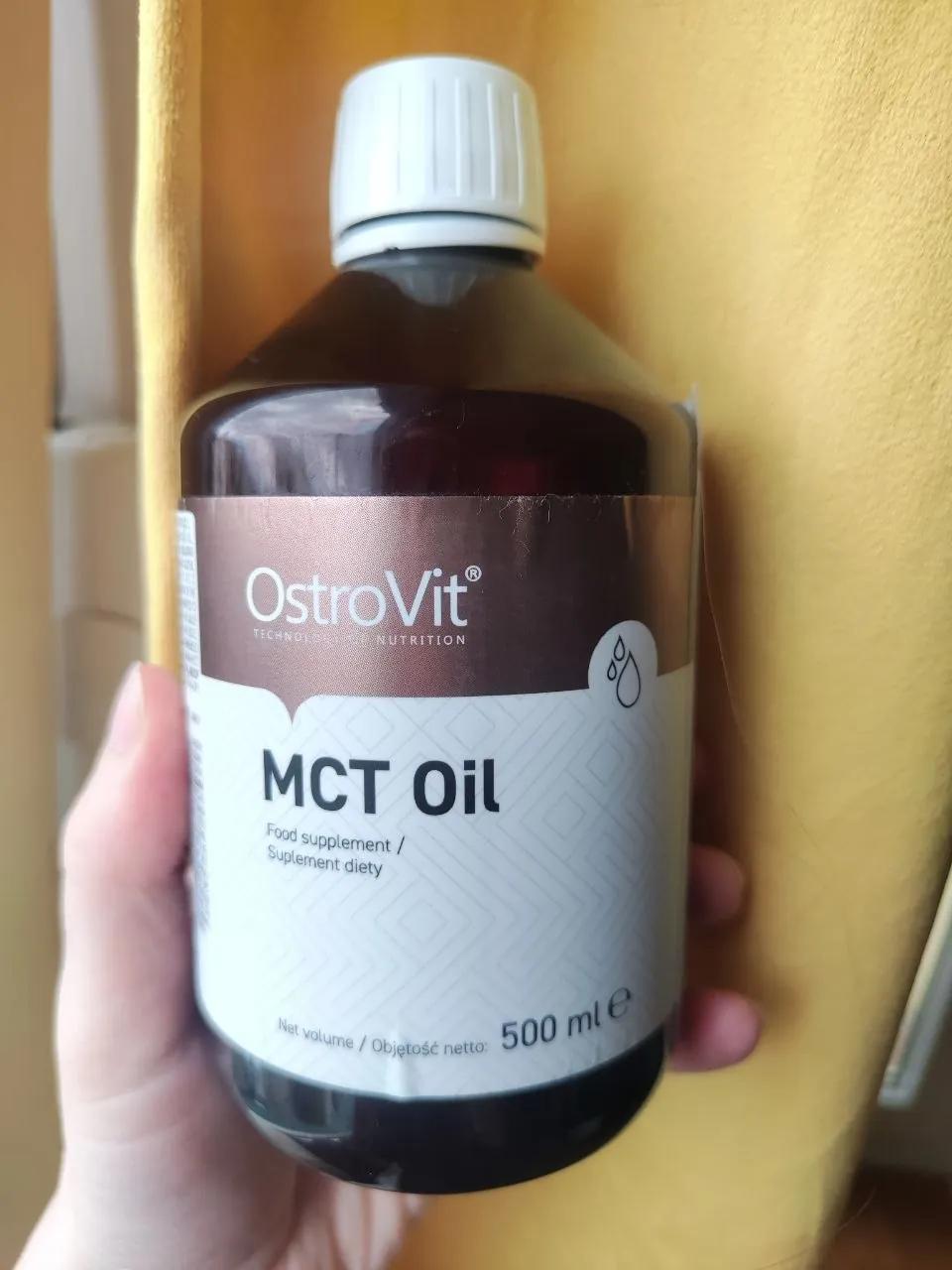 MCT Oil и витамин C пищевые добавки