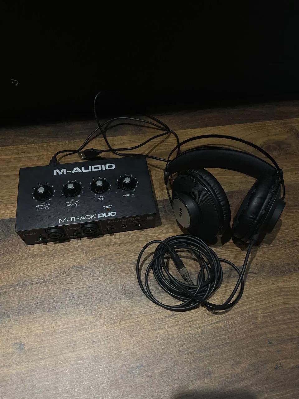 AKG k72
