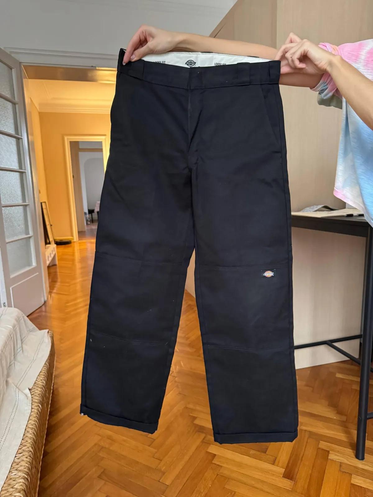 Мужские кофты джинсы Dickies кепка Белград
