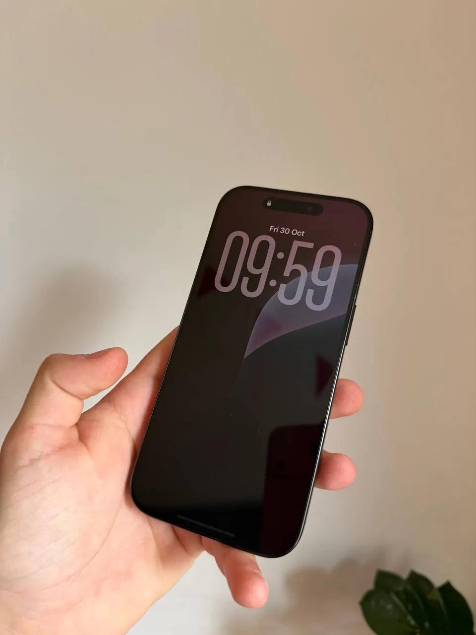 IPhone 16 Pro 256 ГБ чёрный Белград