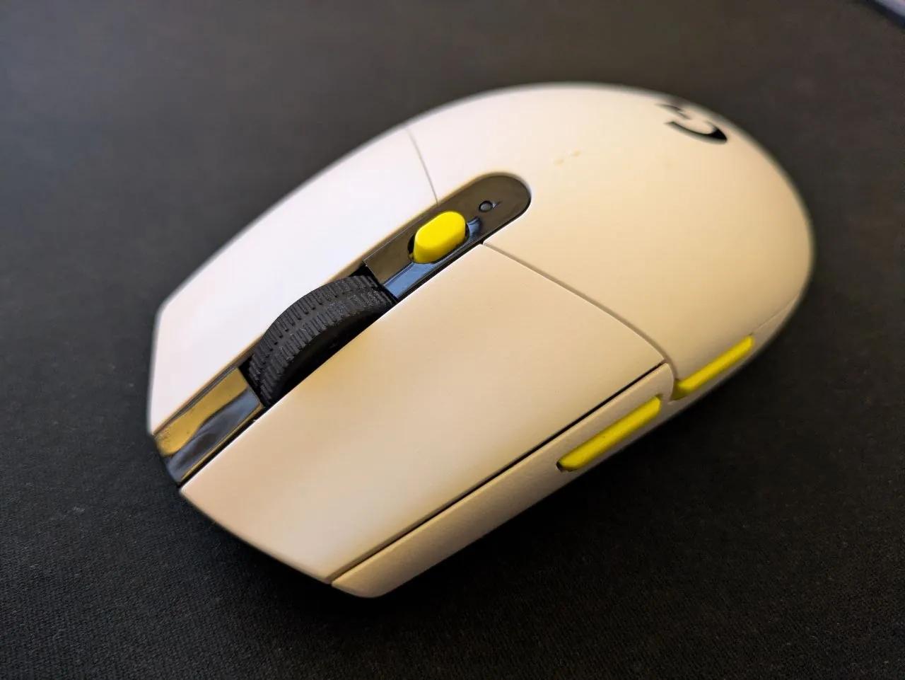 Беспроводная мышь Logitech G305 SE