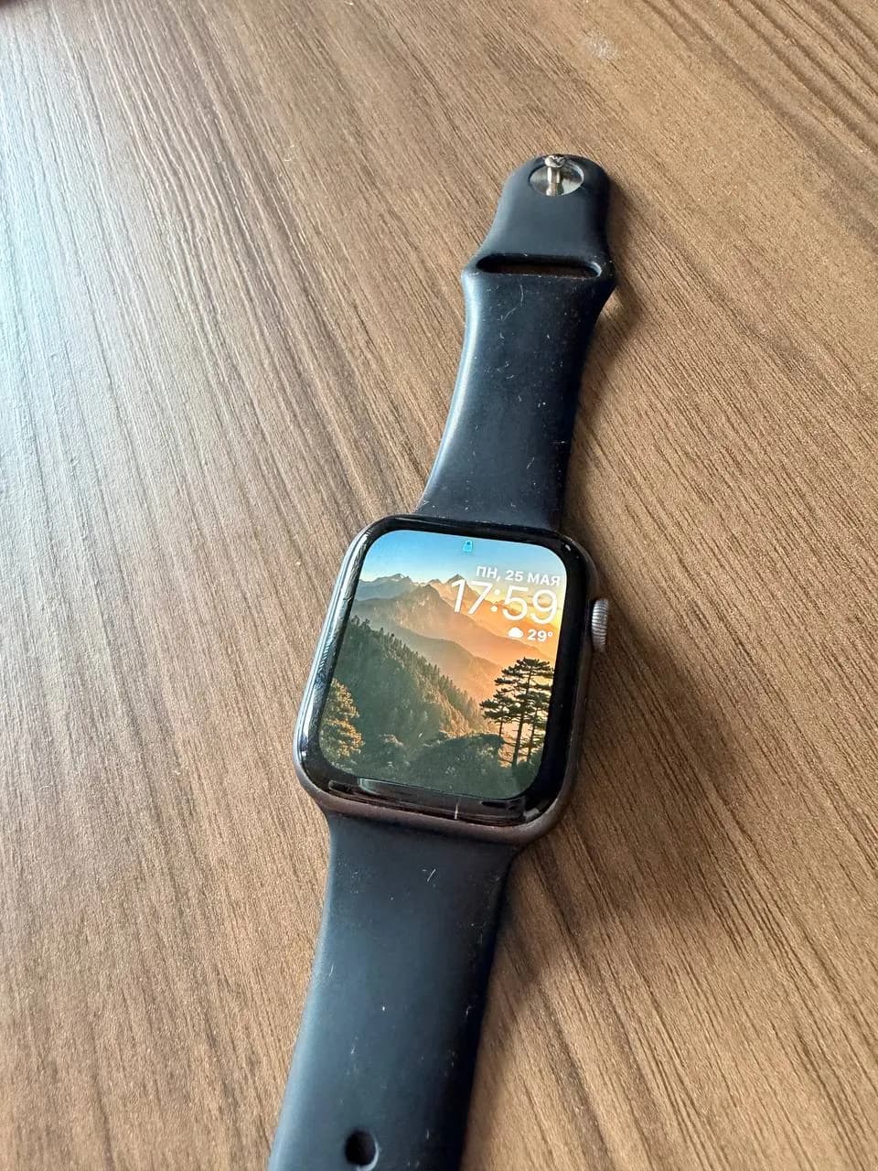 Apple Watch Series 4 44mm 60 евро