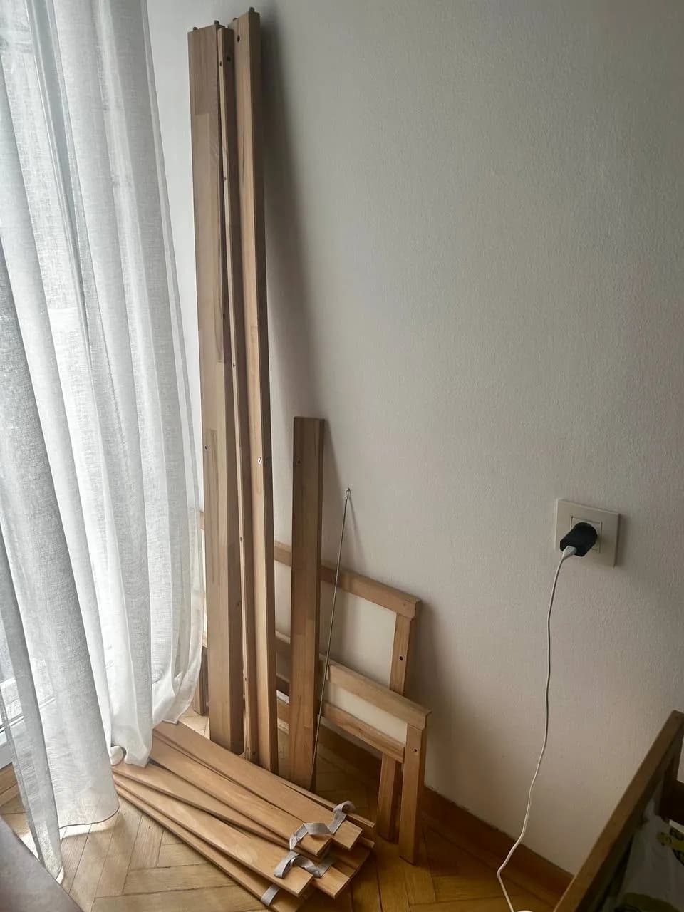 Кровать IKEA с реечным дном