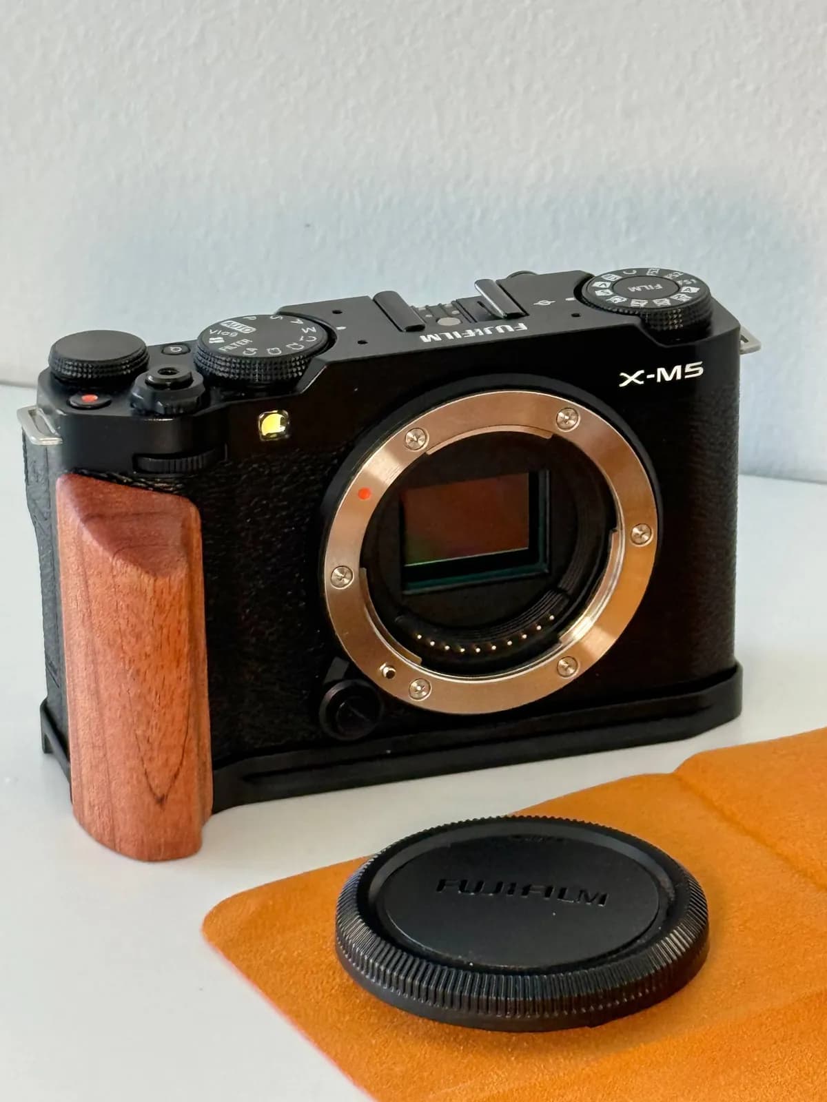 Фотокомплект Fujifilm X-M5 с объективами