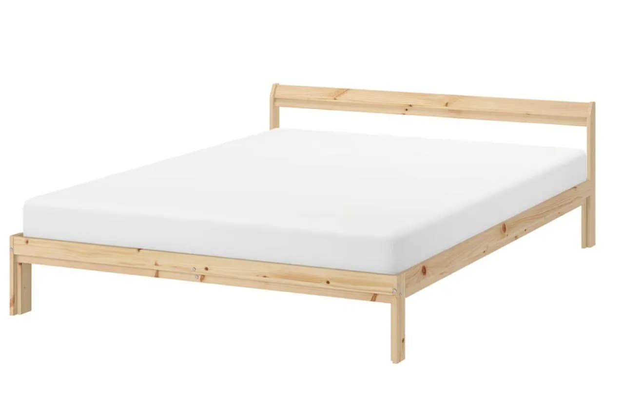 Каркас кровати и матрас IKEA 140x200