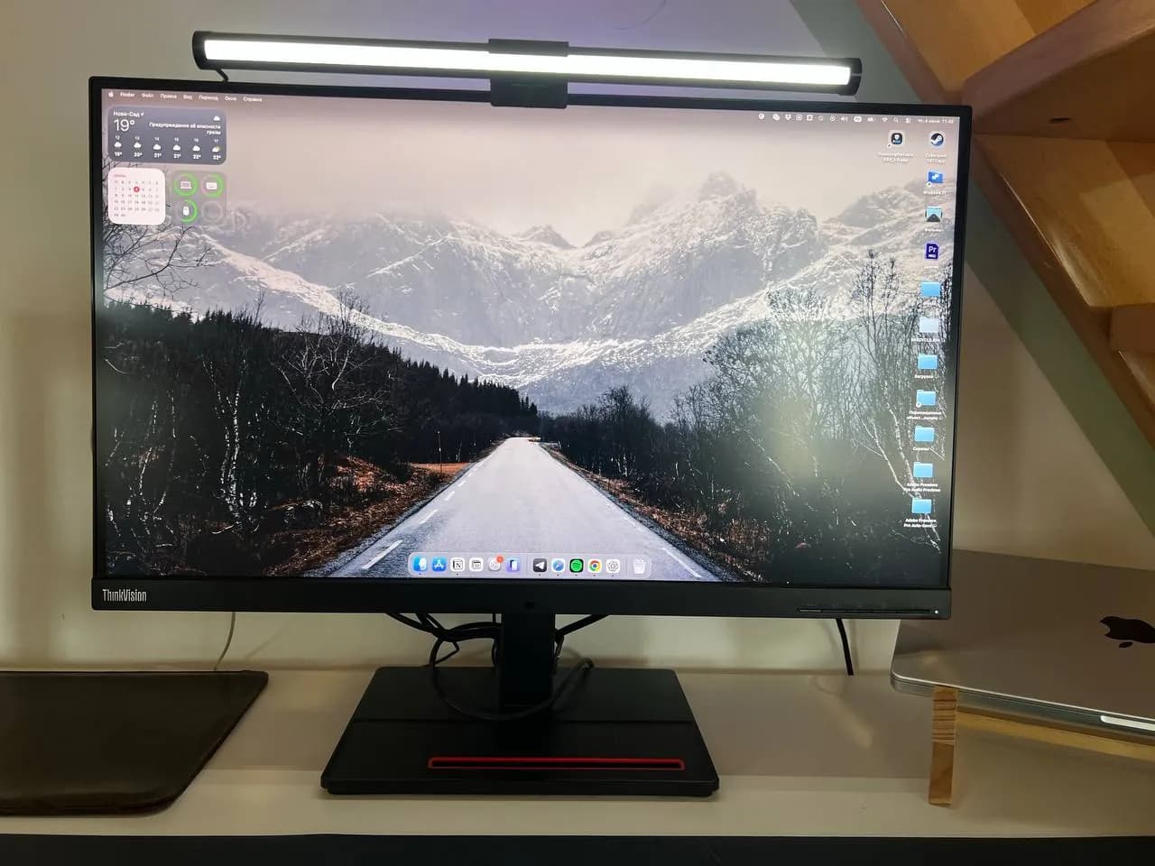 Монитор Lenovo, Apple Watch SE, TV Stick, геймпад