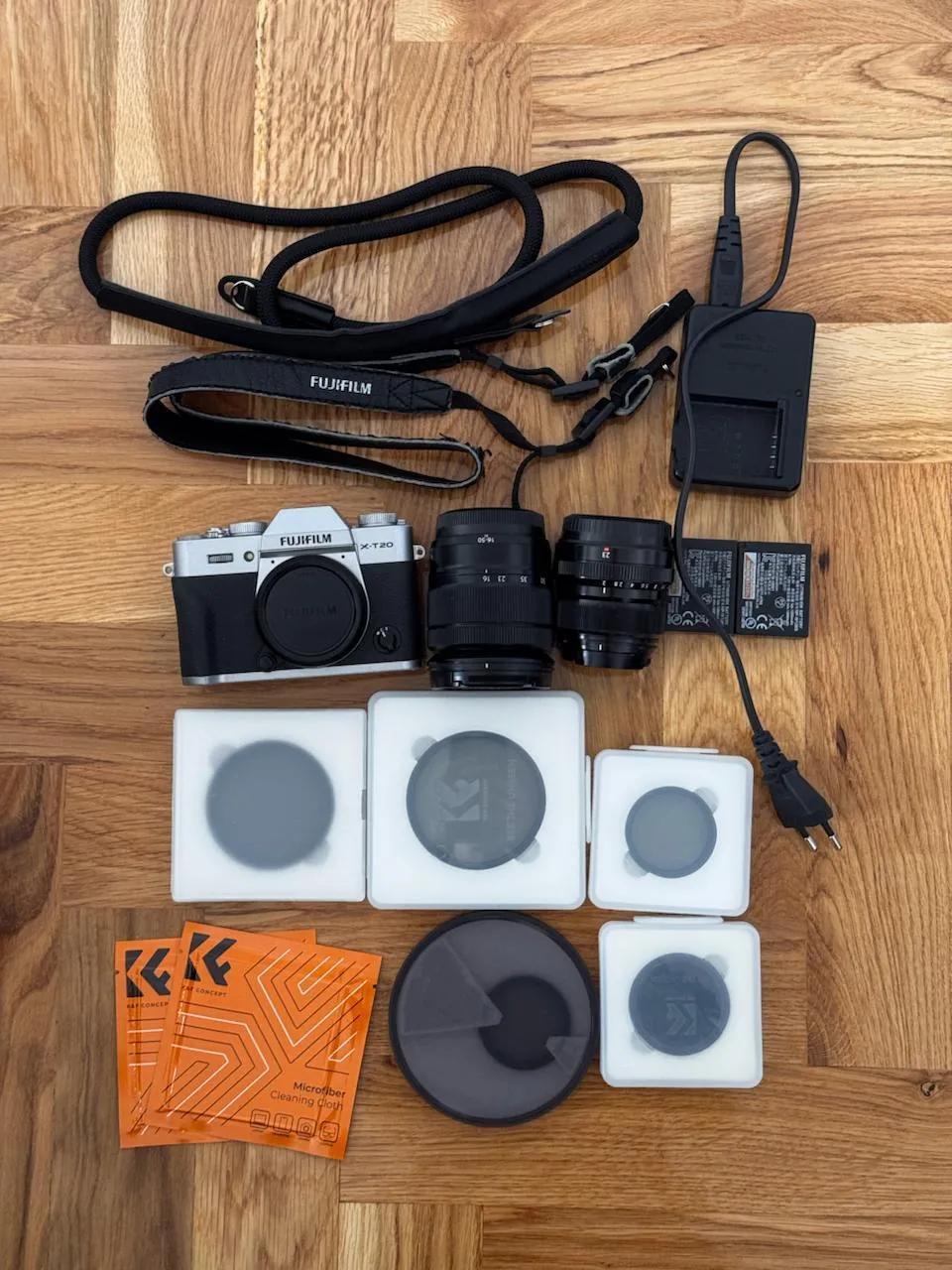 Фотоаппарат Fujifilm X-T20 с объективом
