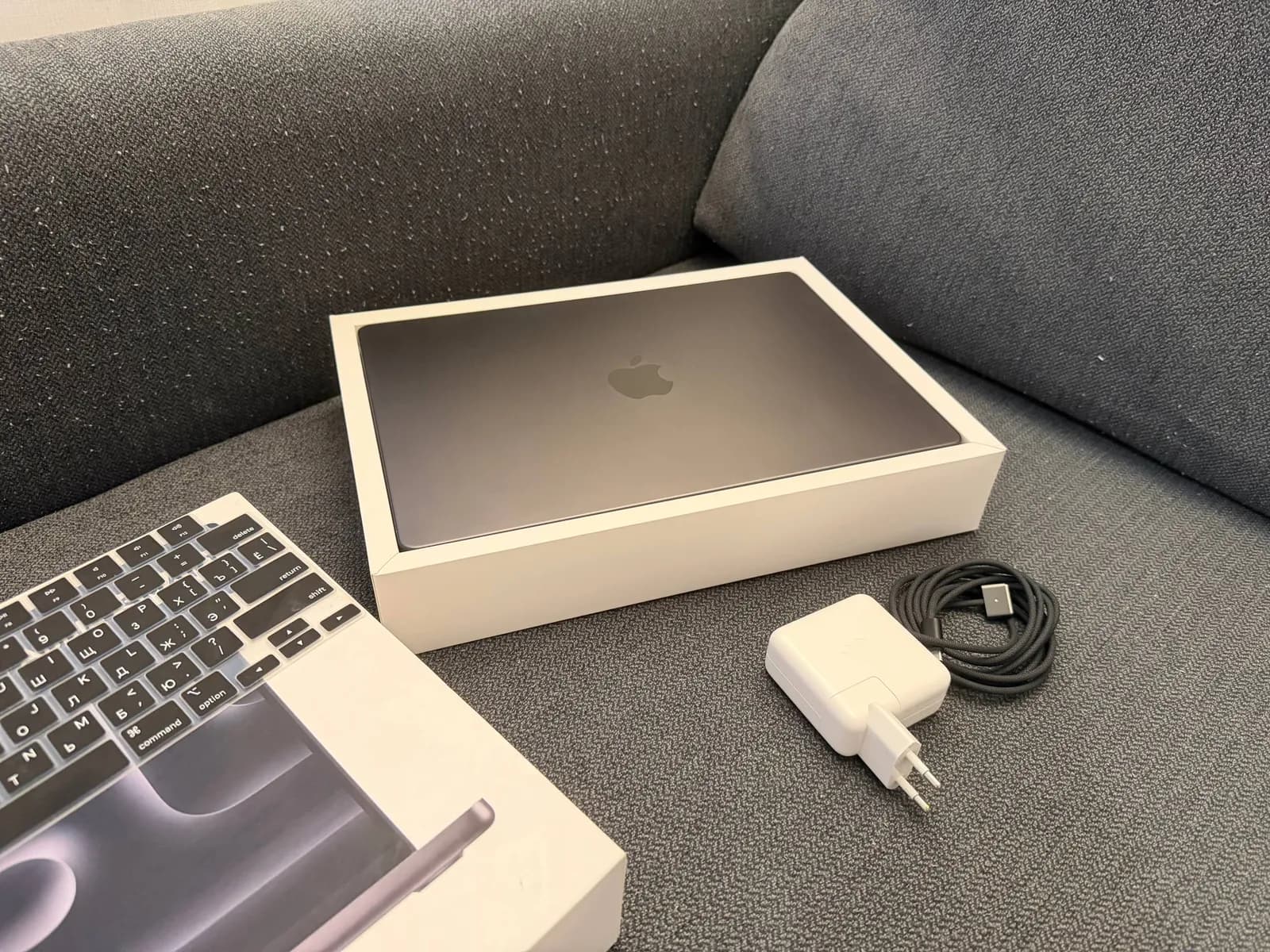 MacBook Pro M4 14 16/512