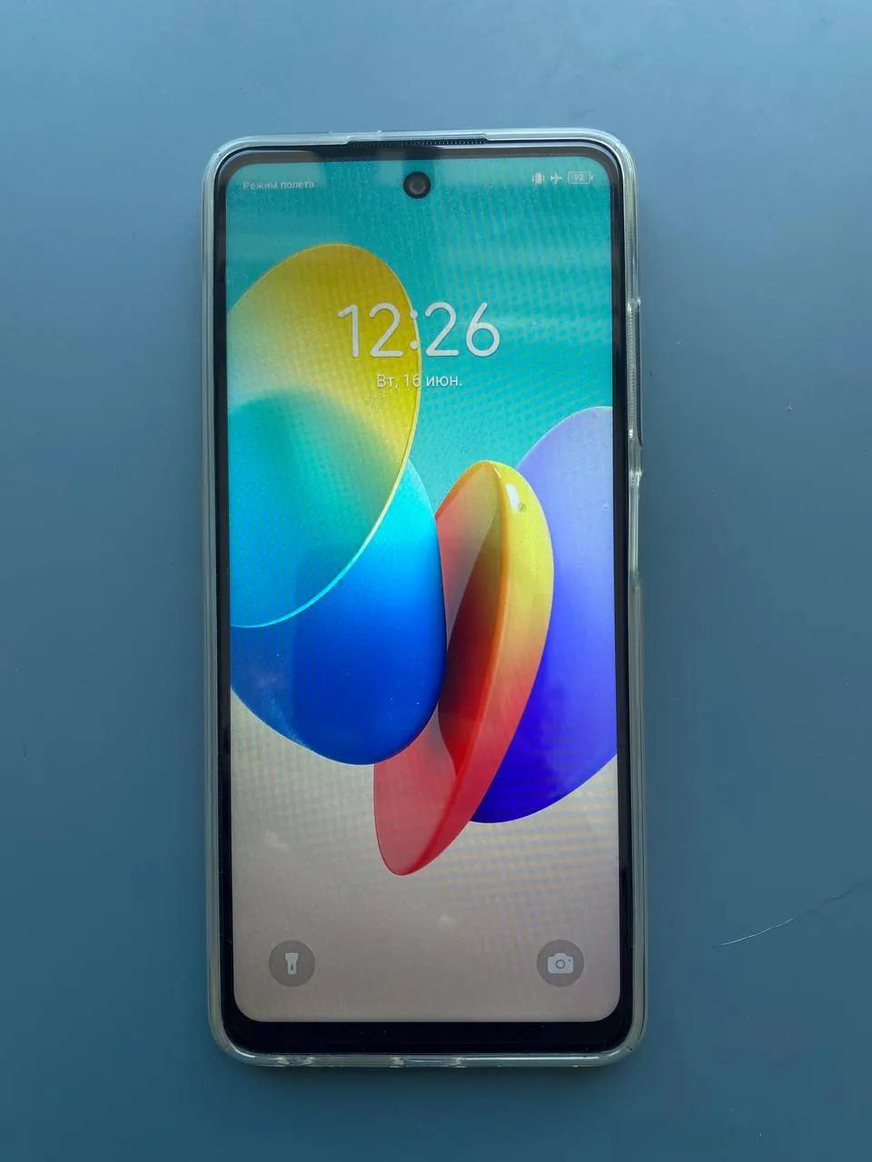 Смартфоны Tecno Spark и Motorola G54