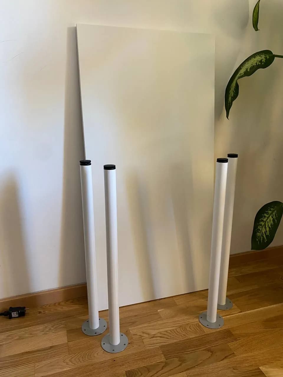Стол IKEA LAGKAPTEN