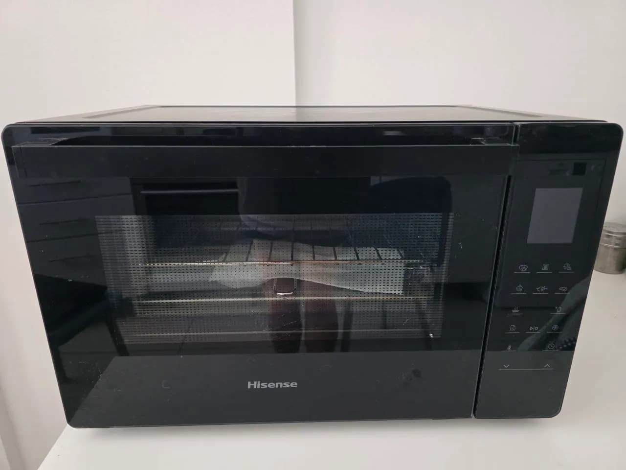 Мини печь Hisense и индукционная панель Gorenje