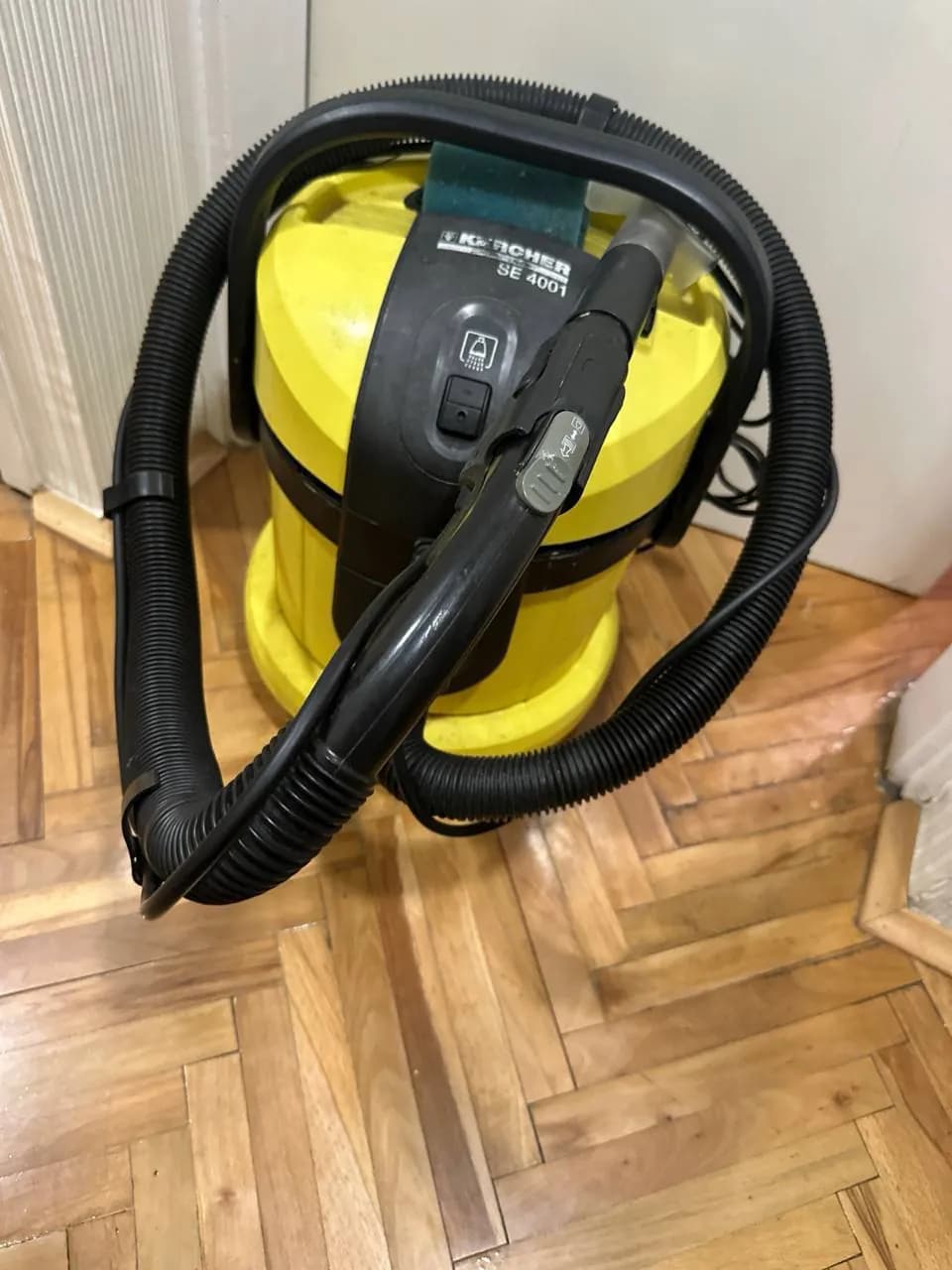 Моющий пылесос Kärcher SE 4001