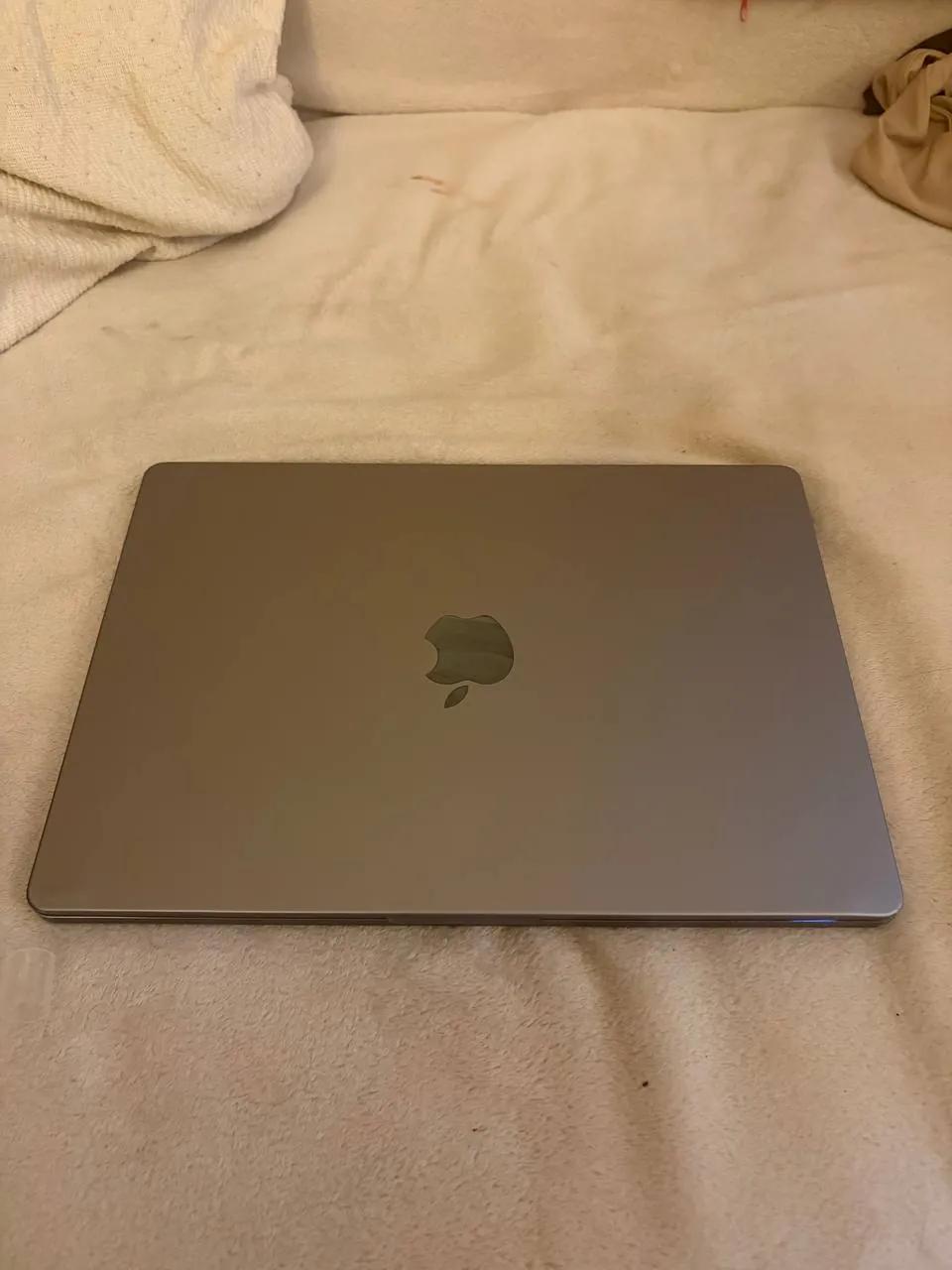 MacBook Pro 14 2021 32GB 1TB