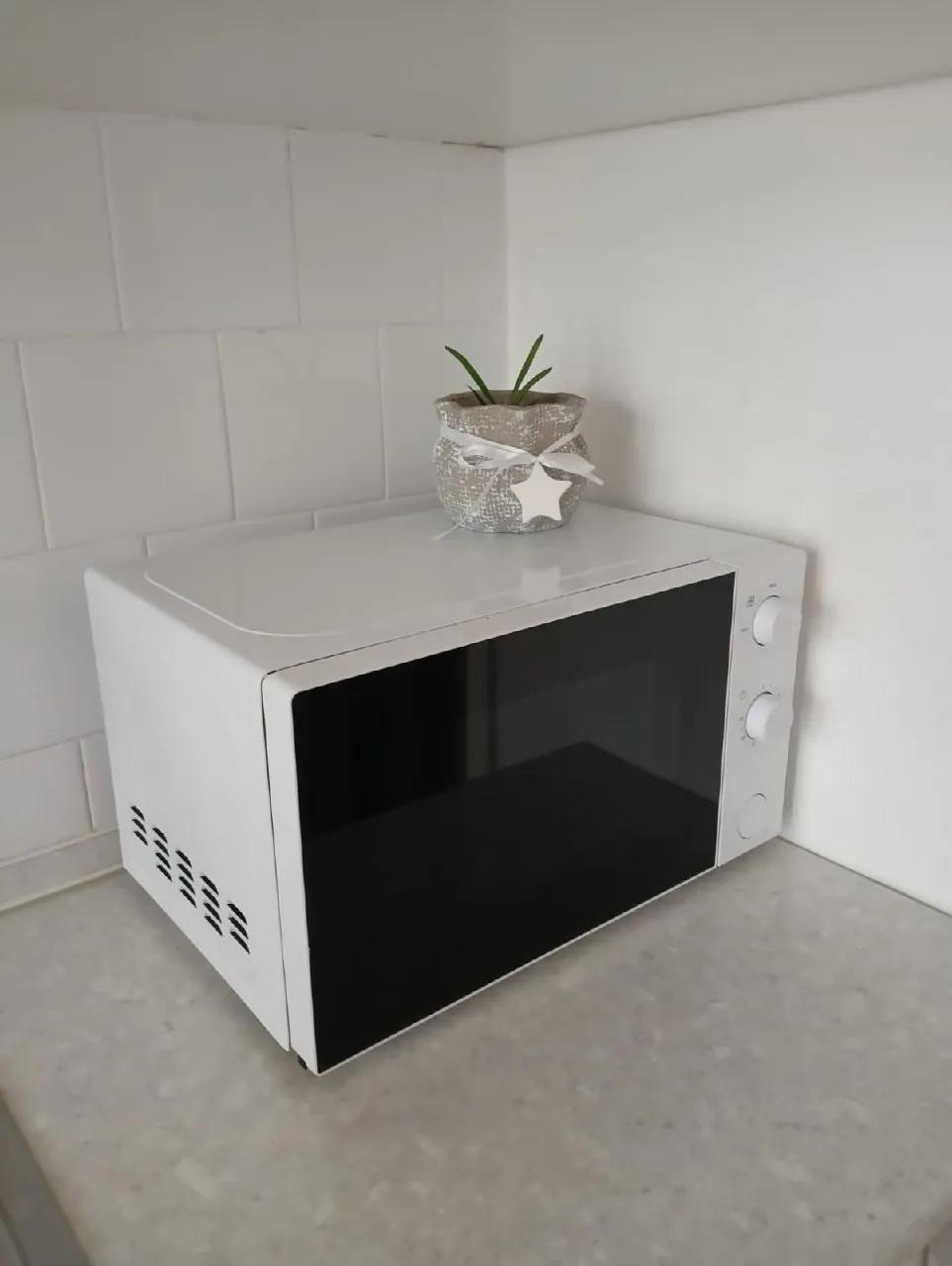 Микроволновка IKEA простая