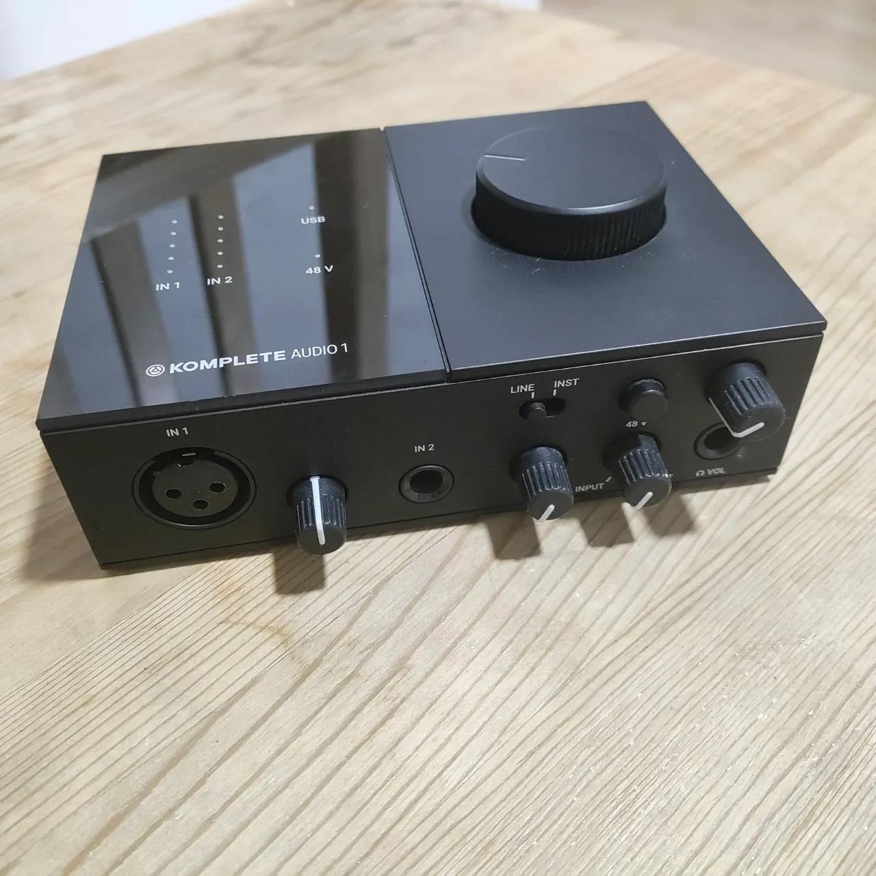 Звуковая карта Native Instruments Komplete Audio 1
